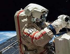 راهپیمایی فضایی فضانوردان روسی به دلیل «باتری بد» در لباس فضانوردی کوتاه شد – تماشا کنید |  اخبار جهان