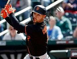 مایکل کنفورتو با غول‌های سانفرانسیسکو کار خود را بازسازی می‌کند